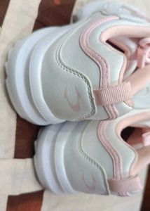 White &amp; Pink Casual Shoes