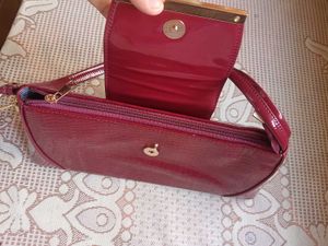 Burgundy Slingbag