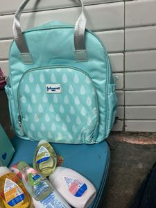 Johnson&#39;s Baby Gift Set with Backpack