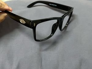 Classic square frame