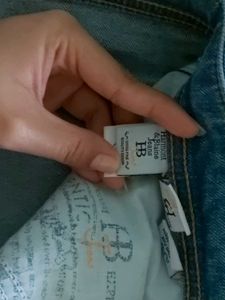 LUXE HARMONT &amp; BLAINE JEANS