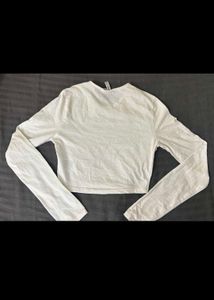 white korean top🤍
