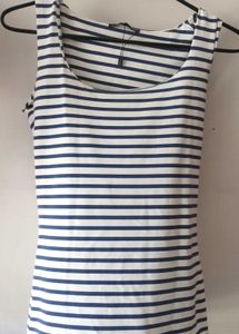 Striped Women&#39;s Top