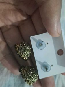 Earring