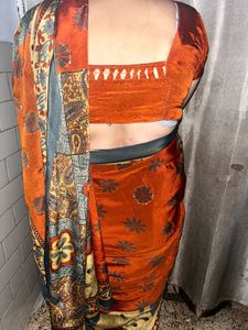 Crepe saree with blouse