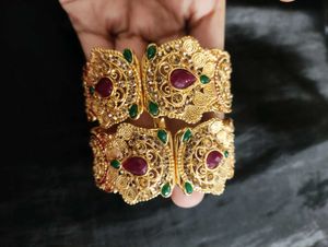 Elegant Bangle