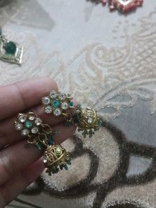 2 Earings,hanging Green Colour And Jhumki Firoji