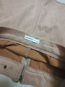 Stylish Reserved Suede Skirt - 24&#34; Waist, Elevate