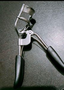 Eyelash Curler - Gently Used