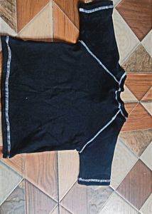 Black Graphic crop fitted T-Shirt