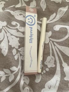 New lilybyred Smiley Lip Blending Stick