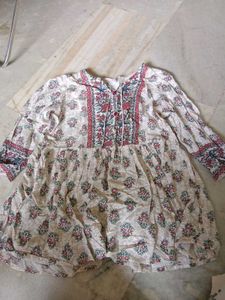 Cute Pink Top + brown crop shirt + short kurt