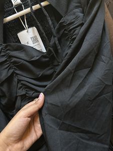 Zara Upto 34 Stretchable