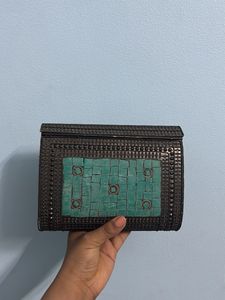 Ethnic Clutch