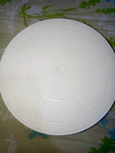 Rotating Cake Table (Turntable)