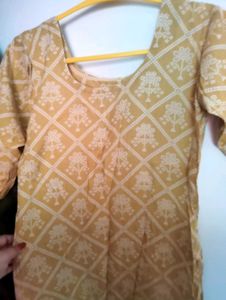 Yellow Printed Kurta Set with bandhani print dupat