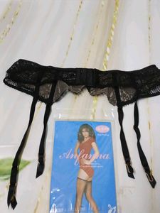 (1035)Vintage Black Lace Garter Belt