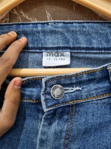 Light Wash Denim Jeans Max