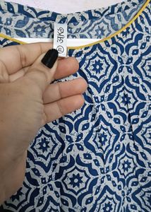 Stylish Blue &amp; Yellow Kurti