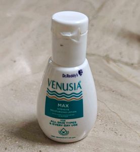 Skincare Bundle: Sunscreen, Moisturizer &amp; More!