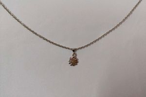 Flower Pendant Necklace