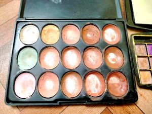 🔥Offer🔥 Concealer+ eyeshadow palette 🔥