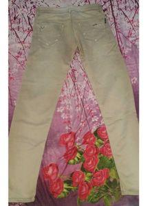 Light Wash Denim Jeans