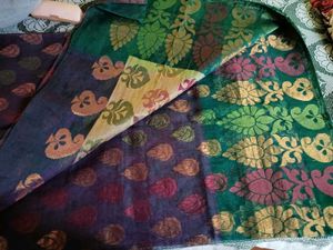 Purple &amp; Green Leaf Print Saree