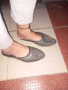 Embellished Pointed Toe Flats