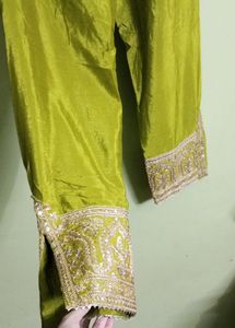 New/Unused Embroidery Kurta Set With Heavy Dupatta