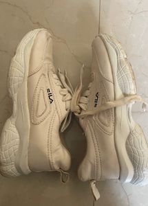 Fila White Casual Shoes