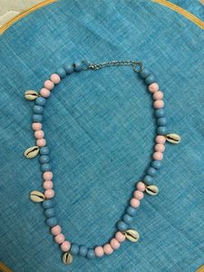 BRAND NEW 😍Pink &amp; Blue Beaded Necklace