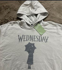 H&amp;M Printed Hoodie 🩶
