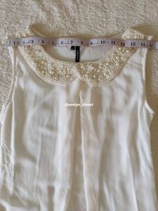 Pearl Collar Sleeveless Top