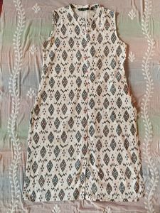 Branded Medium Size Sleeveless White Kurti With Un