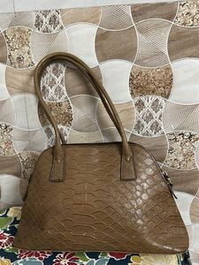 Elegant Handbag