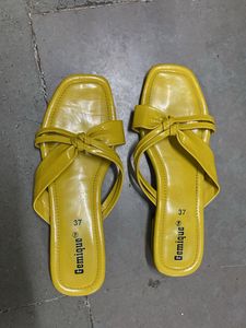 Yellow Gemique Knot Sandals