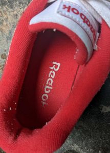 Vintage Reebok Sneakers - White &amp; Red