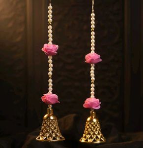 Rose & Pearl Bell Hanging