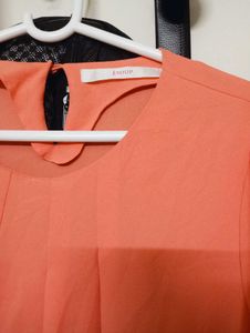 Pretty Coral Top