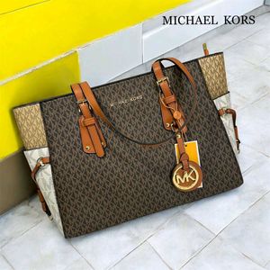 MICHAEL KORS VOYAGER MULTI COLOUR TOTE BAG