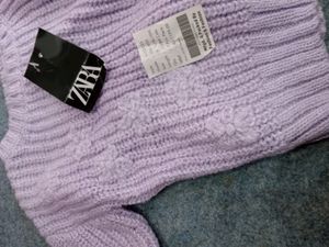 Beautifull Sweater With Flower Designs