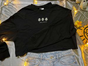 H&M Divided - Cotton Crop Sweatshirt