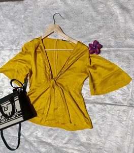 Zara Satin Top 💛