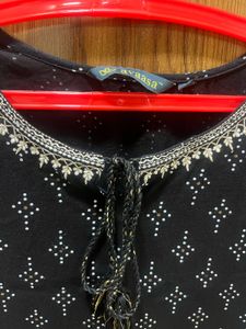 Avaasa Black Kurta