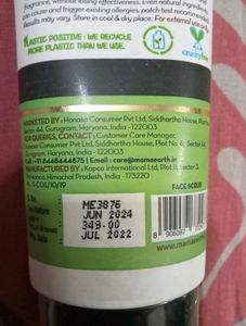 FLAT 40% OFF on MAMAEARTH Charcoal Face Scrub