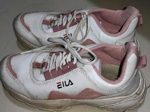 Sports Shoes | White Sneakers