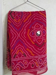🎀Red Bandhani Saree🎀