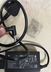 HP ORIGINAL LAPTOP 65 WATT CHARGER
