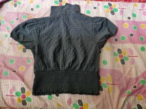 Chic Gray Checkered Top